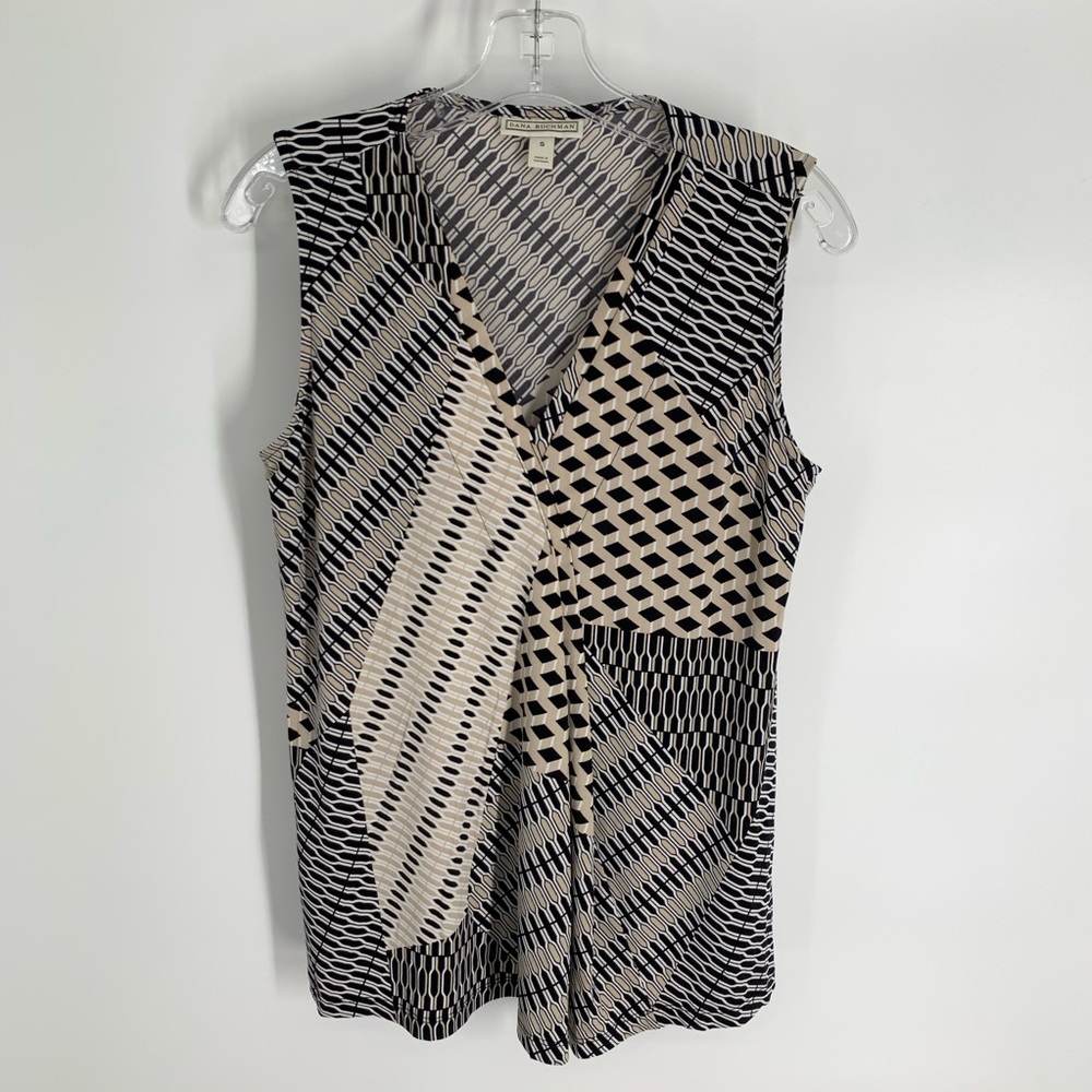 Dana Buchman V-Necked Sleeveless Top, Small